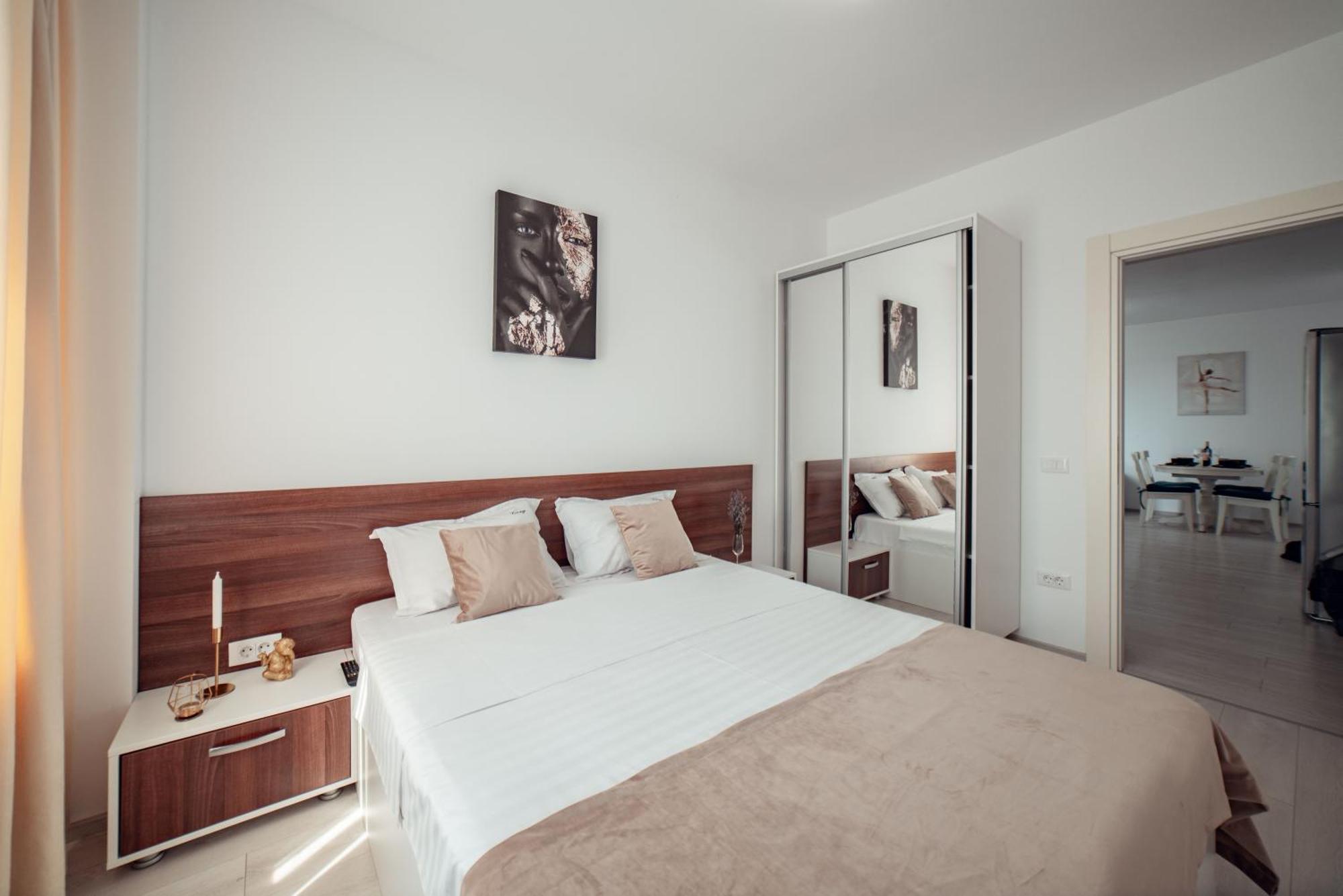 Cozycollection Apartments At Q Residence #5 Iasi Extérieur photo